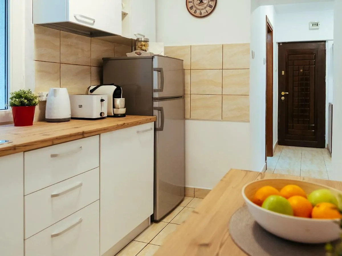 Cantemir Sunny Apartment Bukarest