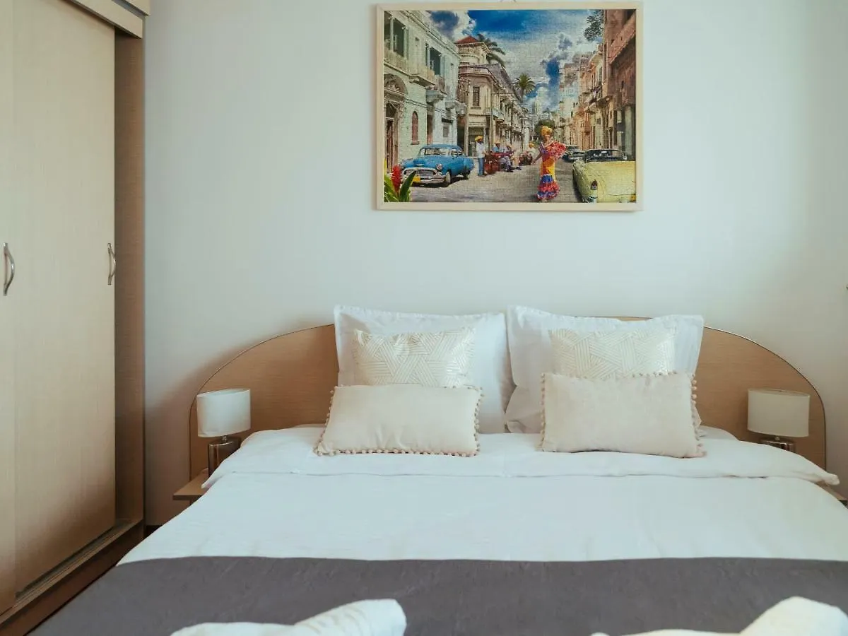 Cantemir Sunny Apartment Bukarest