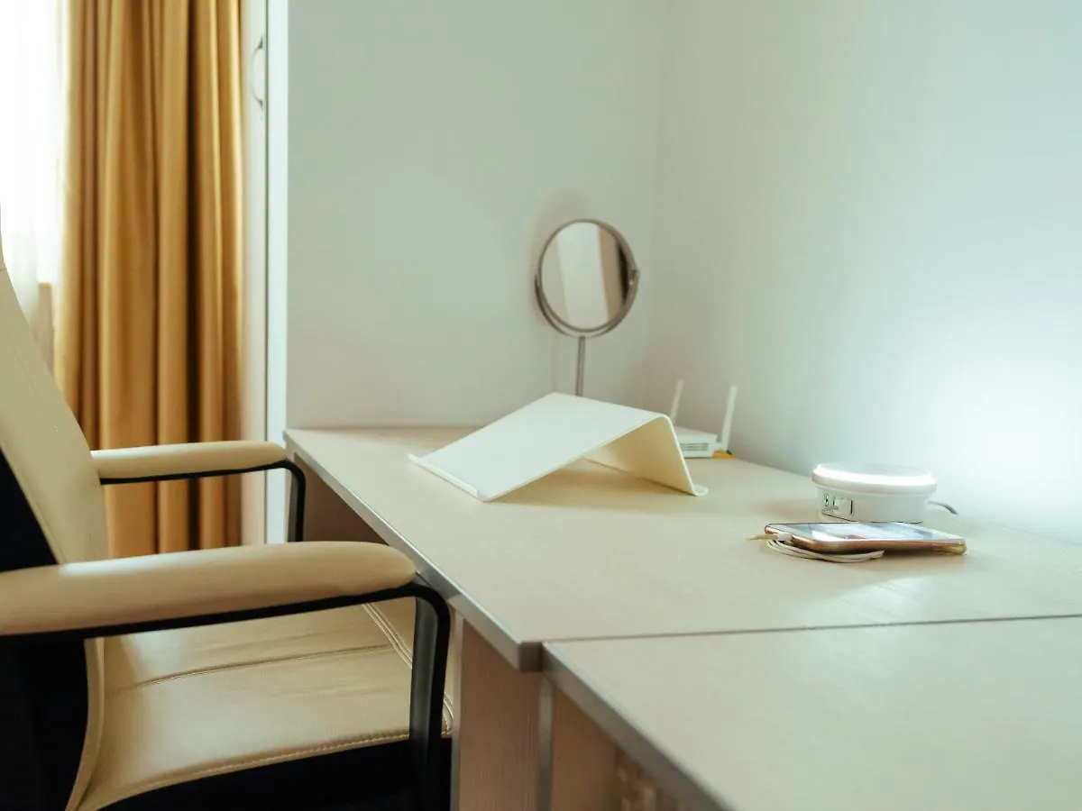 Cantemir Sunny Apartment Bucharest 0*,